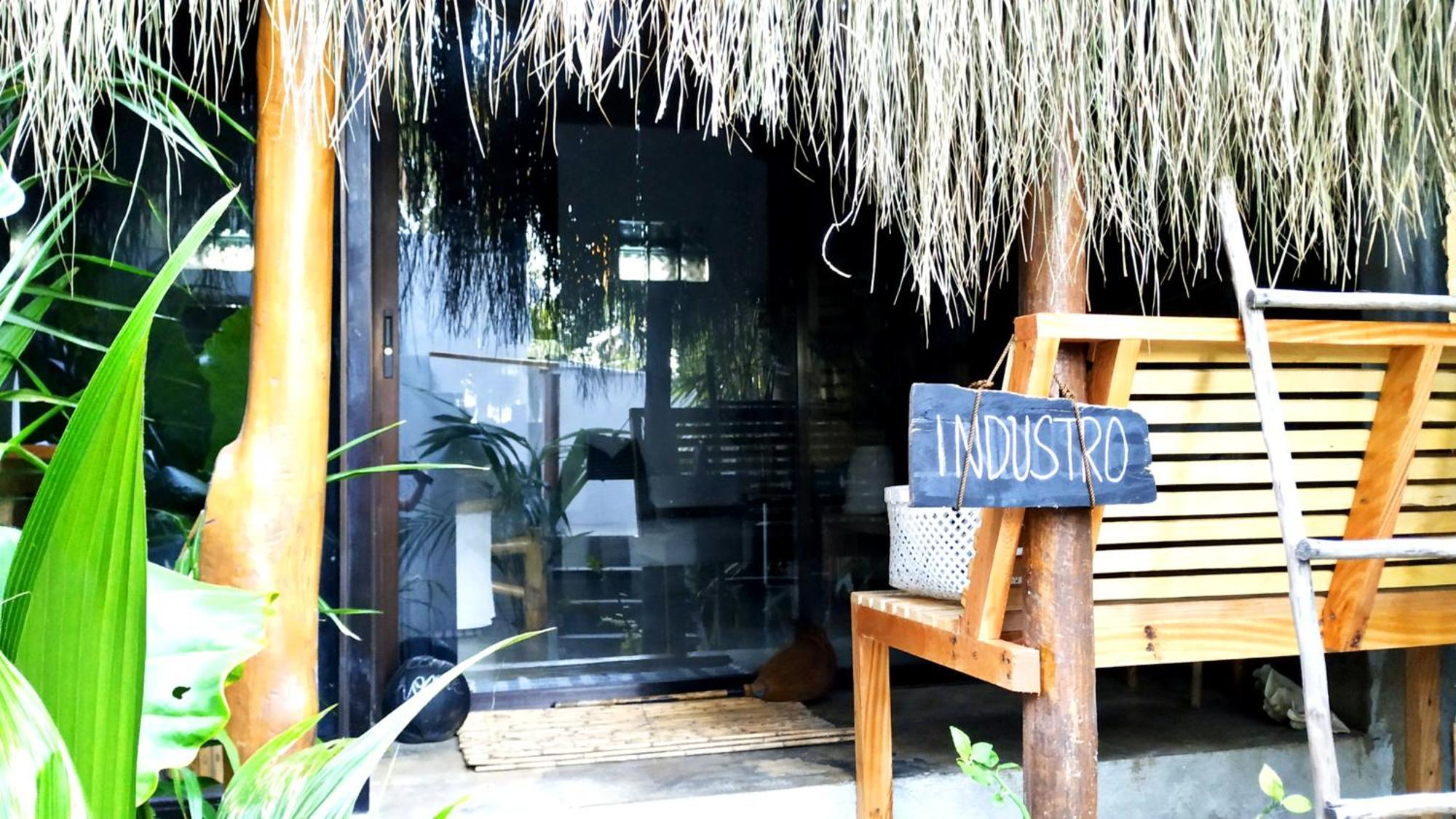 Hotel Tarzan'S House General Luna  Exterior foto
